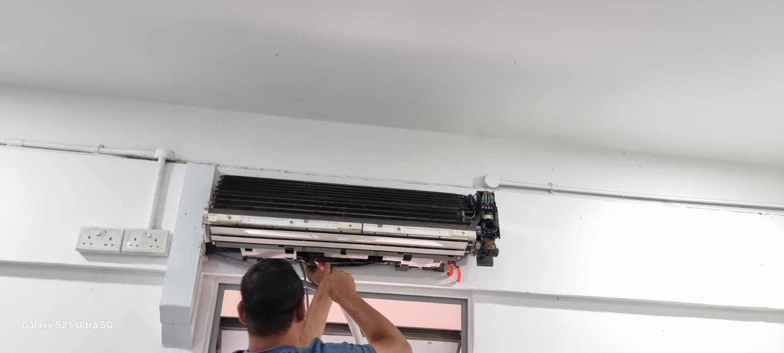 Split AC Servicing Bay